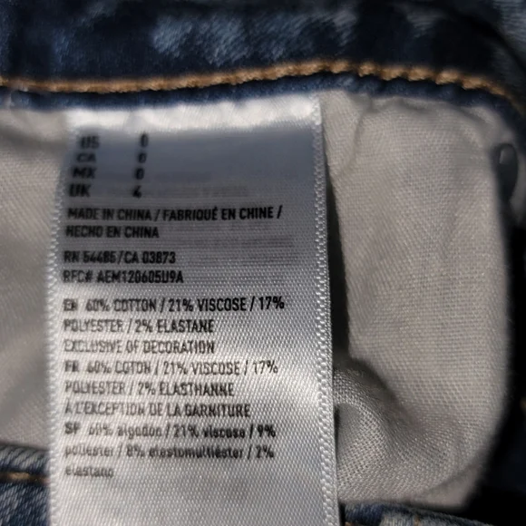 Abercrombie and Fitch Distressed Cut Off Jeans Shorts - Picture 6 of 10